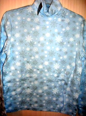 (image for) Winter Womens Turtleneck Snowflakes Small - Click Image to Close